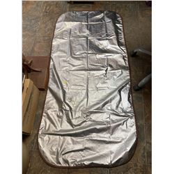 SILVER SUN REFLECTOR FOR EITHER TANNING OR CAN COVER CAR WINDSHIELD
