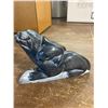 Image 2 : BLACK INUIT CARVING OF MOTHER SEAL AND PUP SIGNED BY ARTIST