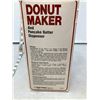 Image 3 : DONUT MAKER