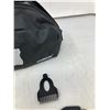 Image 9 : ONAIR BARBER TRIMMER AND ACCESSORIES