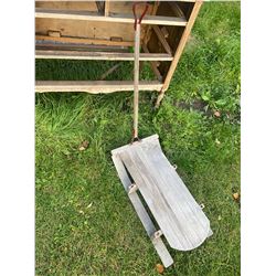 CHILDS WOODEN SLEIGH