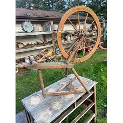 SPINNING WHEEL EARLY 1900'S  WORKING CONDITION