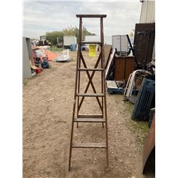 LADDER WOODEN