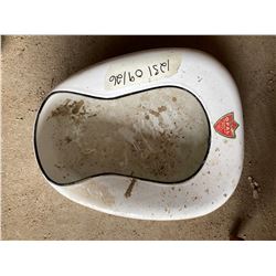 BED PAN