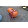 Image 2 : red portable air tank w/hose