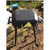 Image 2 : SMALL PROPANE BARBAQUE