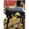 Image 3 : SMALL PROPANE BARBAQUE