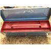 Image 6 : METAL TOOL BOX