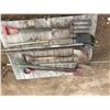 Image 2 : LOT OF 8 GARDEN TOOLS