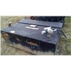 Image 2 : FUEL TANK W/ELECTRIC PUMP AND TOOL BOX