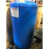 Image 2 : LARGE PRESSURE TANK 75G APROX
