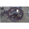 Image 2 : STATIONARY ENGINE, WHEEL W/CRANK 38" OPEN SPOKE