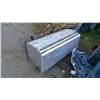 Image 2 : 60" WIDE ALUMINUM TOOL BOX