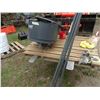 Image 2 : Flat-Out  DEER FEEDER new