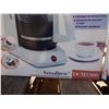 Image 2 : BLACK&DECKER COFFEE POT NEW + BELL 3100 SATELITE DISH + SUNBEAM MIXER