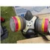 Image 1 : Respirator and 12 or more filters