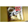 Image 2 : BOX OF MISC HOUSEHOLD