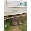 Image 6 : 16' FIBER GLASS BOAT MOTOR + TRAILER MOTOR RUNS BUT NEEDS WORK TOWS WELL