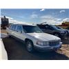 Image 2 : 1994 CADILLAC FLEETWOOD LIMO VIN: 1G6DW52P1R14836 (HAS KEYS)