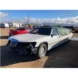 1998 LINCOLN LIMO VIN: 1L1FM81WOWY64135 (HAS KEYS)
