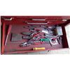 Image 5 : MASTERCRAFT TOOL BOX W/ ASSORTED TOOLS