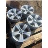 Image 1 : 4 JEEP RIMS 5 BOLT