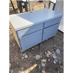 2 DOOR 2 DRAWER CABINET
