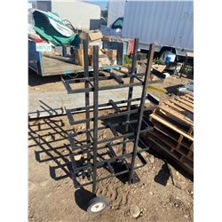 METAL STAND ON CASTERS