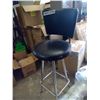 Image 1 : BLACK STOOL