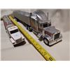 Image 5 : CO-OP DIE CAST TRUCK & PLASTIC GRAIN TRUCK
