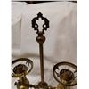 Image 6 : 2 ITALIAN BRASS VASES & BRASS LITE STAND