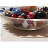 Image 5 : COLORFUL OLD MARBLES ON GLASS PLATE