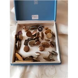 Lot of antique/vintage tie clips, collar buttons, cuff links