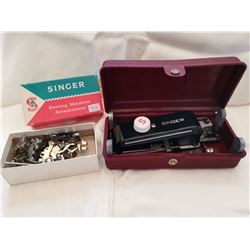 Lot of Singer sewing items (4)