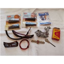 Lot of vintage hair accessories