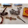 Image 3 : Lot of vintage hair accessories