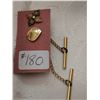 Image 1 : Two 10kt gold tie pins