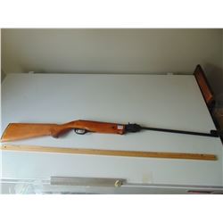 VINTAGE USSR 0.177 SINGLE SHOT SPRING LOAD ISH(RUSSIAN PRONUNCIATION) 38 PELLET GUN