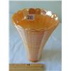 Image 2 : VINTAGE FIRE KING PEACH LUSTRE RIBBED FLOWER VASE IRIDESCENT