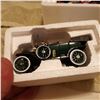 Image 5 : 1:32 DIE CAST 3 OLDIES CARS