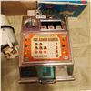 Image 4 : VINTAGE TOYS AND SLOT MACHINE