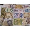 Image 2 : LOT OF 24 FOREIGN BILLS