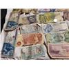 Image 5 : LOT OF 24 FOREIGN BILLS