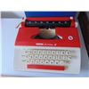 Image 2 : SEARS HOLIDAY 3 TOY TYPEWRITER VINTAGE 1976