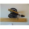 Image 1 : CAST IRON MINI CANNON TOY