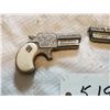 Image 3 : 2 DERRINGES TOY GUNS, 3"
