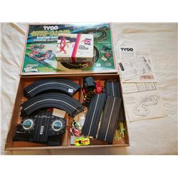 TYCO, NITE GLOW RACING GAME & EXTRA BOX, NOT TESTED