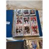 Image 4 : 4 BINDERS OF SPORTS CARDS, 2 NHL, 2 MLB