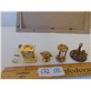 Image 1 : MINIATURE BRASS COLLECTIBLES AND PERFUME BOTTLE