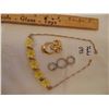 Image 1 : vintage unmarked costume jewelry
